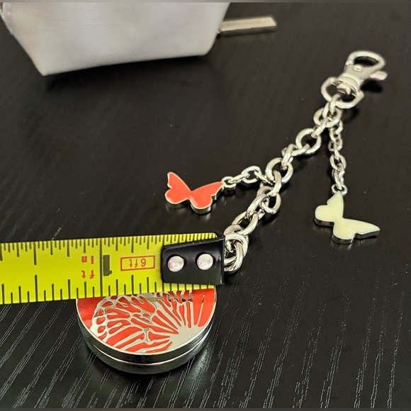 Bath & Bodyworks Limited Edition Butterfly Flower Solid Perfume Charm & Pouch - Picture 9 of 13